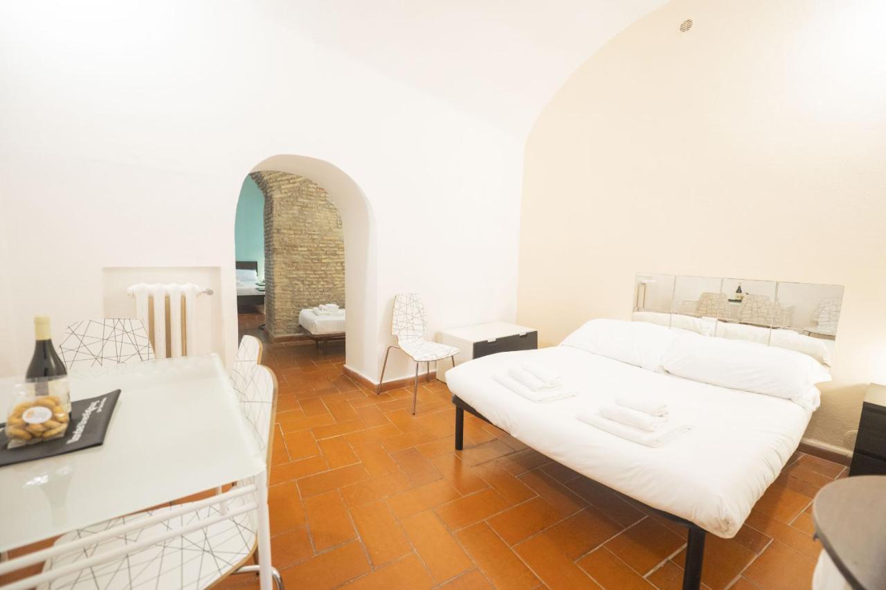 Campo De Fiori Grotto Apartment روما المظهر الخارجي الصورة